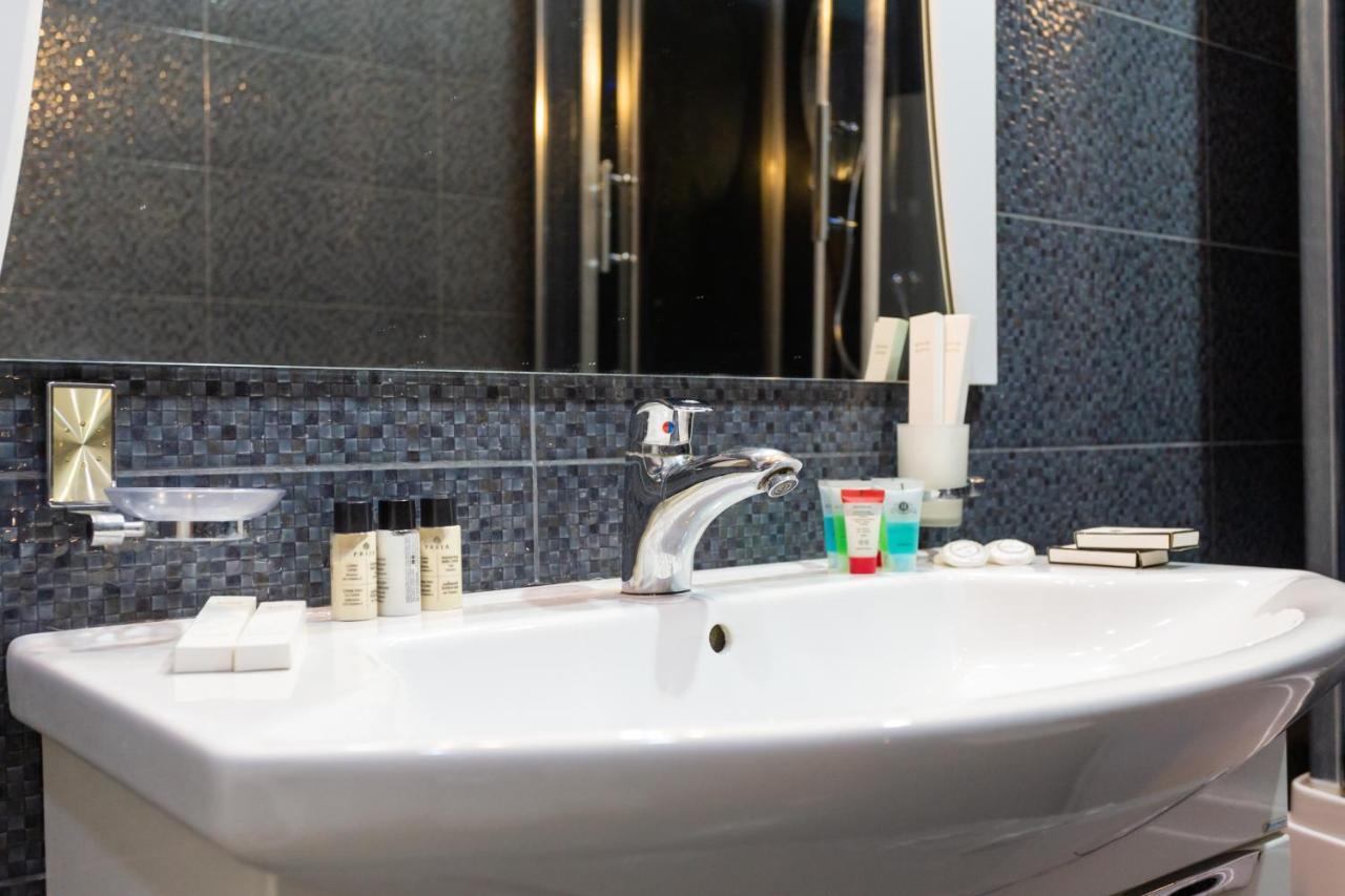 Two Bedroom Apartment In The City Center Tbilisi Eksteriør billede